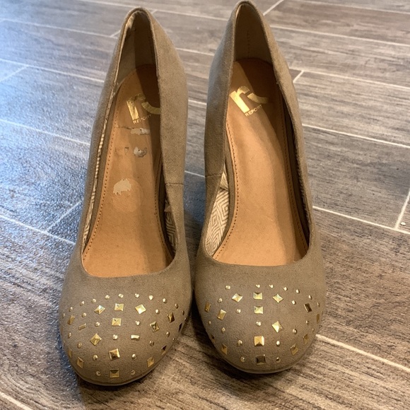 Report Tan wedges sz. 9 - Picture 2 of 3